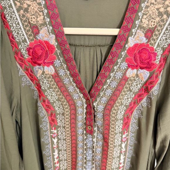 Embroidered Olive Green Women's Top - Picture 2 of 5